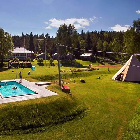 Ulvoe Lakeside Resort Ulvöhamn Extérieur photo