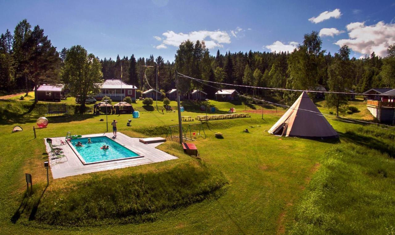 Ulvoe Lakeside Resort Ulvöhamn Extérieur photo