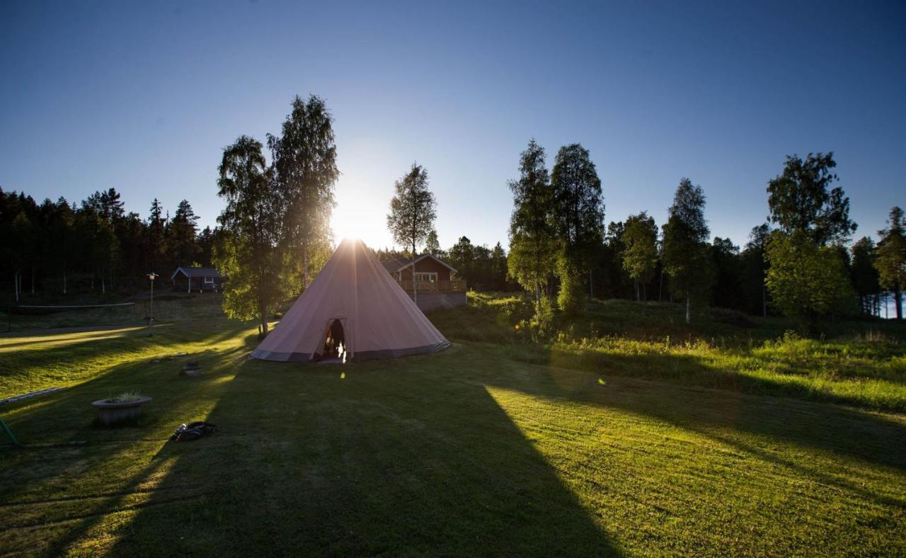 Ulvoe Lakeside Resort Ulvöhamn Extérieur photo