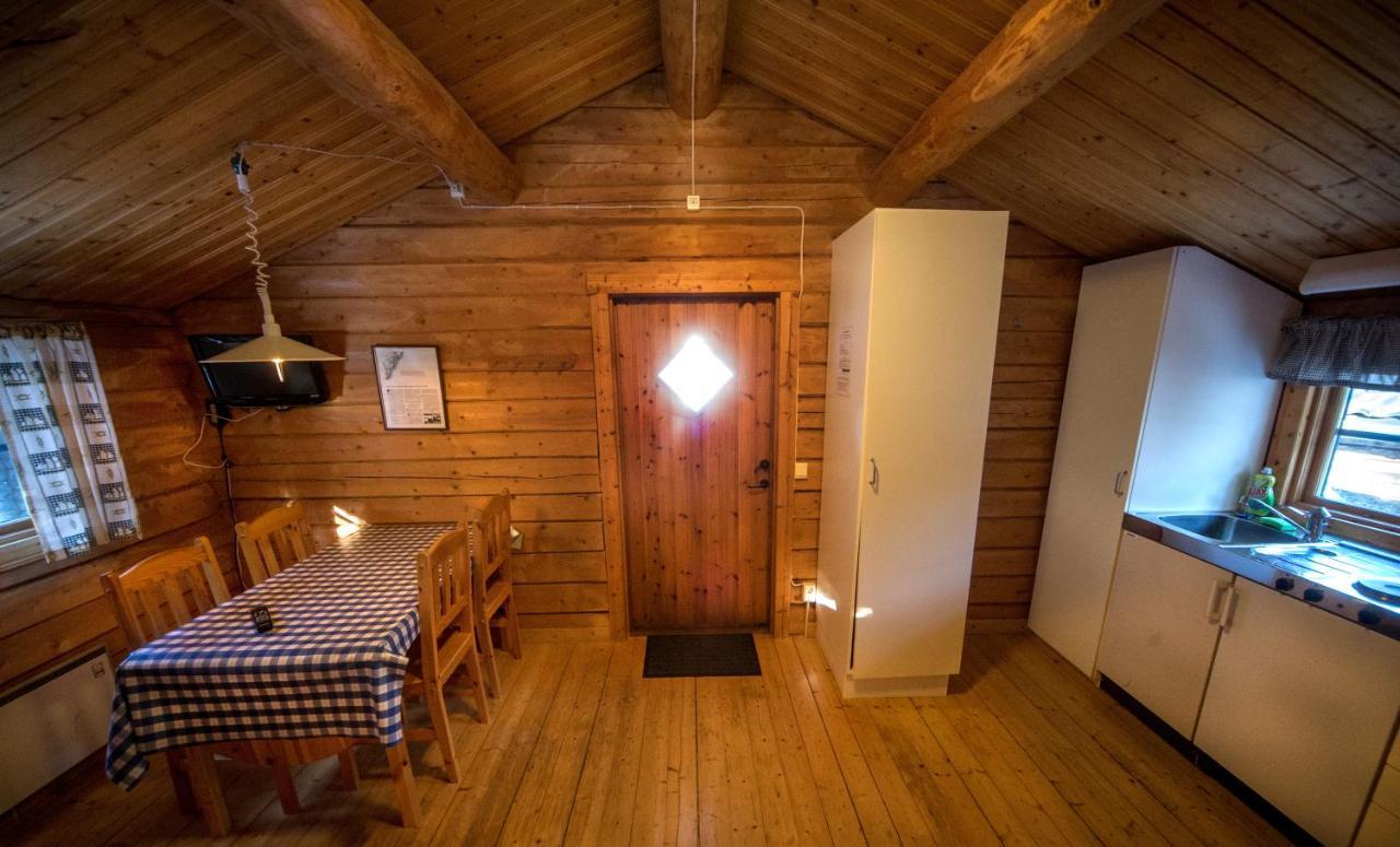 Ulvoe Lakeside Resort Ulvöhamn Extérieur photo