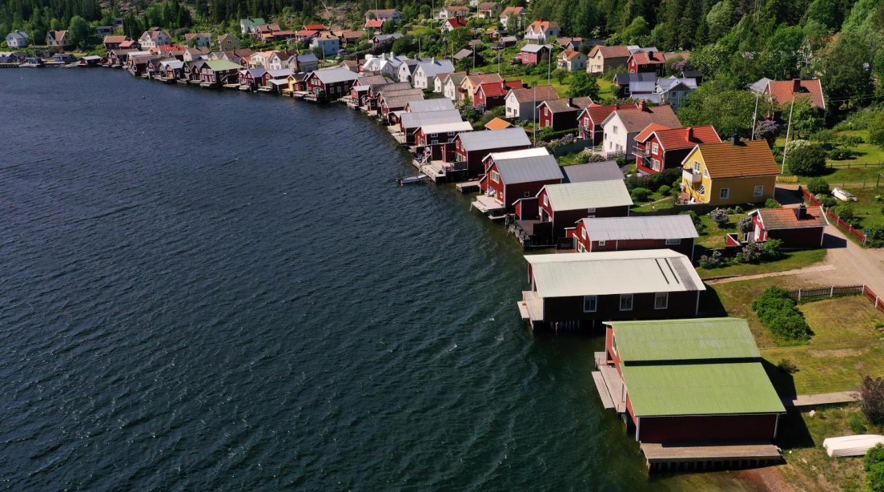 Ulvoe Lakeside Resort Ulvöhamn Extérieur photo